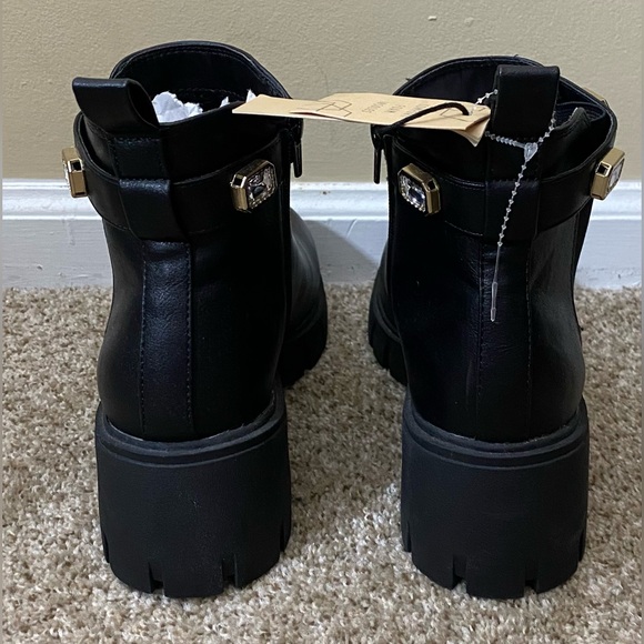 Madden NYC Rhinestone Chain Lug Sole Chelsea Bootie NWT - Picture 5 of 9